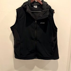 Women’s Columbia vest